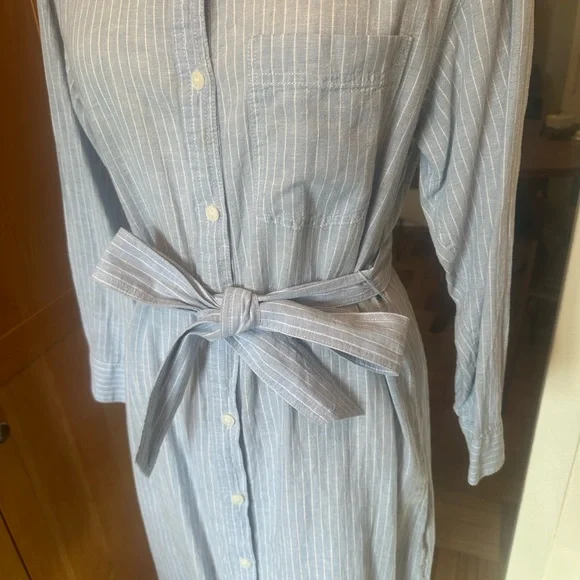 H&M Light Blue Pinstripe Midi Shirt Dress - Picture 4 of 8